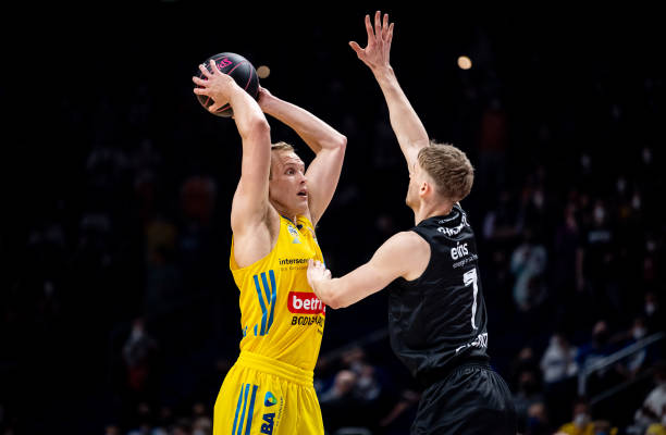 队如亚特兰 队如亚特兰