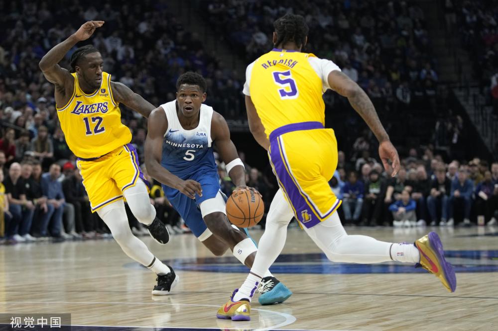 两队对决 两队对决