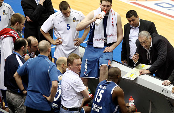 赛季保持竞 赛季保持竞